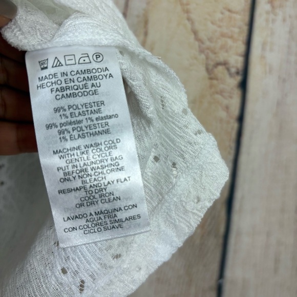 Michael michael Kors Womens Lace V-neck tops size Large - Picture 9 of 10